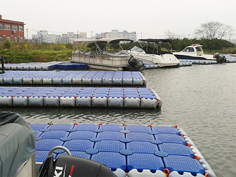Float tabung ponton